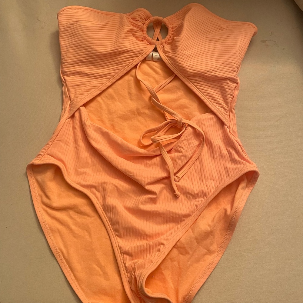 Bathing suit